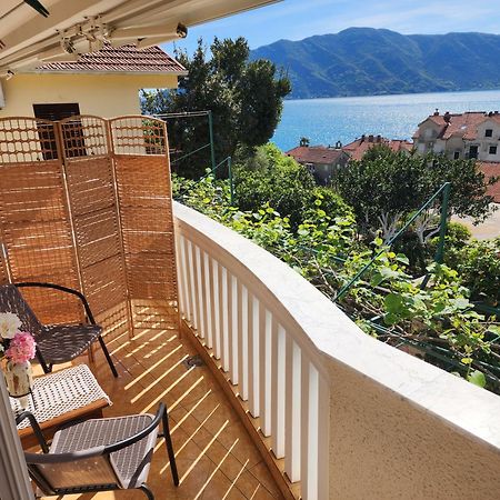 Lorena Rooms Risan Dış mekan fotoğraf