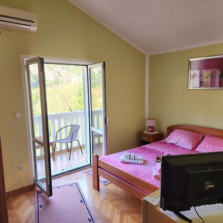 Lorena Rooms Risan Dış mekan fotoğraf