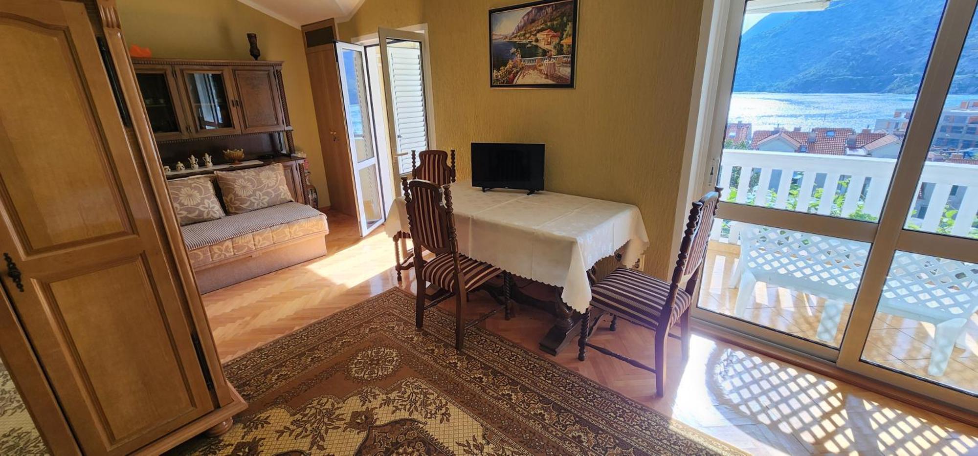 Lorena Rooms Risan Dış mekan fotoğraf