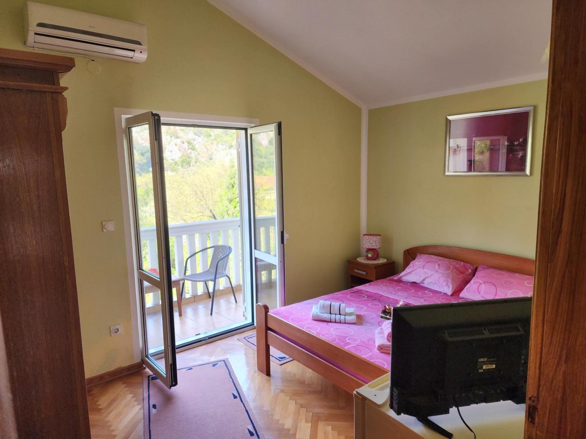Lorena Rooms Risan Dış mekan fotoğraf