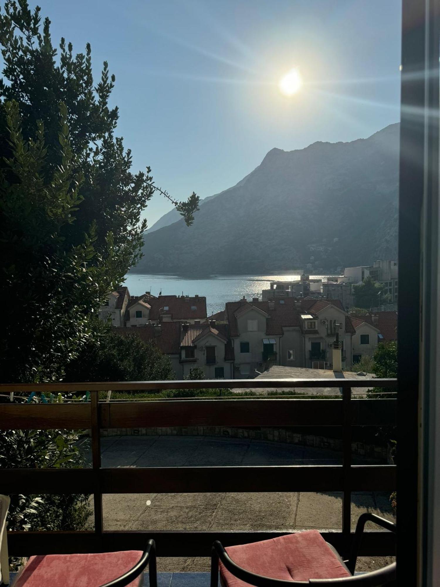 Lorena Rooms Risan Dış mekan fotoğraf