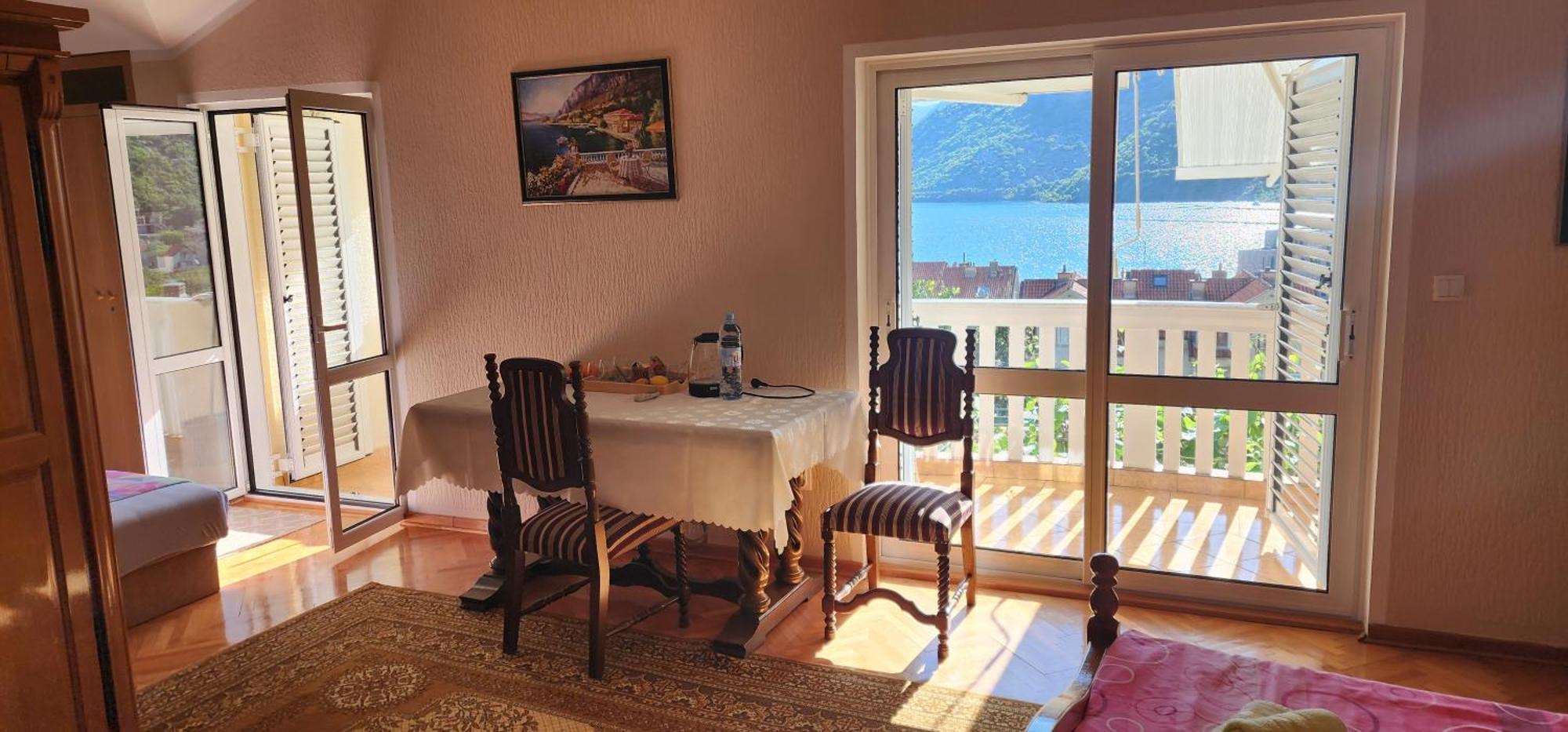 Lorena Rooms Risan Dış mekan fotoğraf