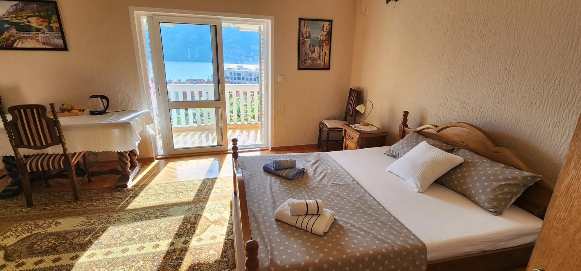 Lorena Rooms Risan Dış mekan fotoğraf