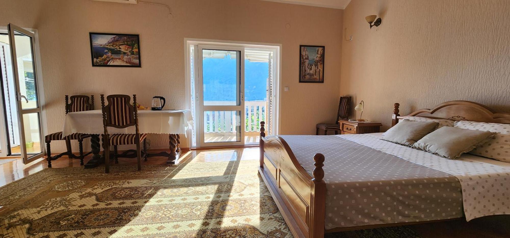 Lorena Rooms Risan Dış mekan fotoğraf