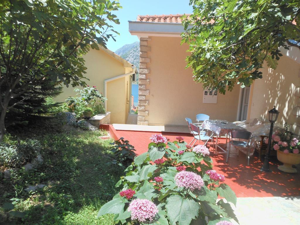 Lorena Rooms Risan Dış mekan fotoğraf