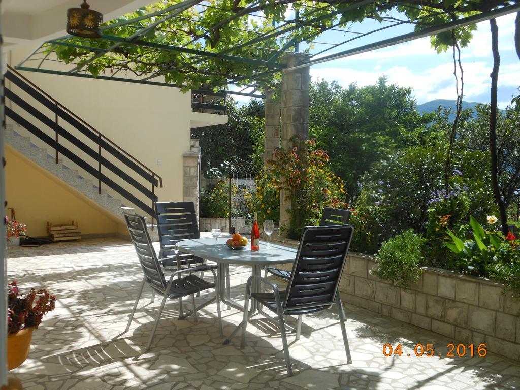 Lorena Rooms Risan Dış mekan fotoğraf