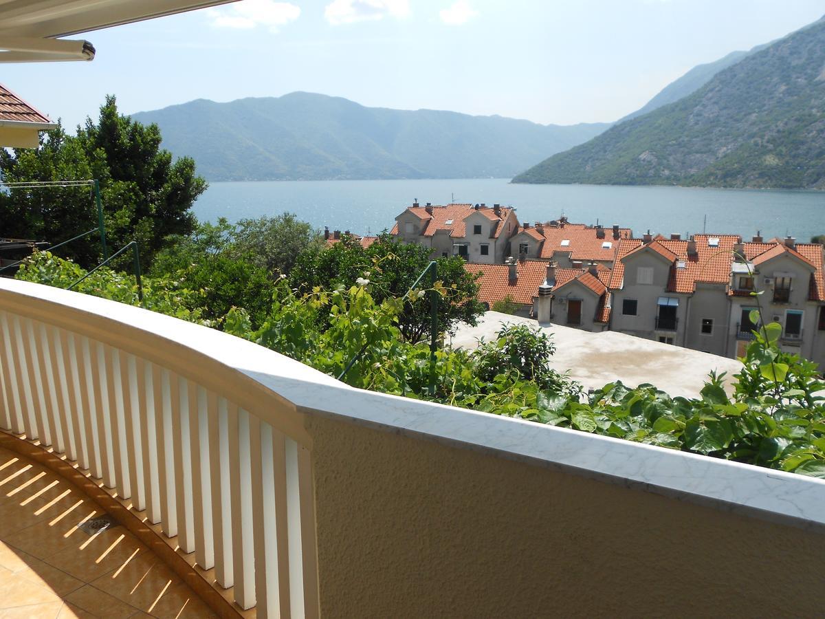 Lorena Rooms Risan Dış mekan fotoğraf